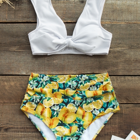 Cupshe Other - Cupshe Sweet Lemon High Waisted Bikini Size L NWT